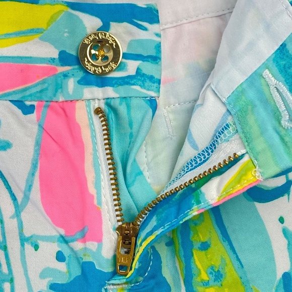LILLY PULITZER - The Jayne Short 7” inseam in Beach and Bae Print Size 2 - Picture 4 of 9